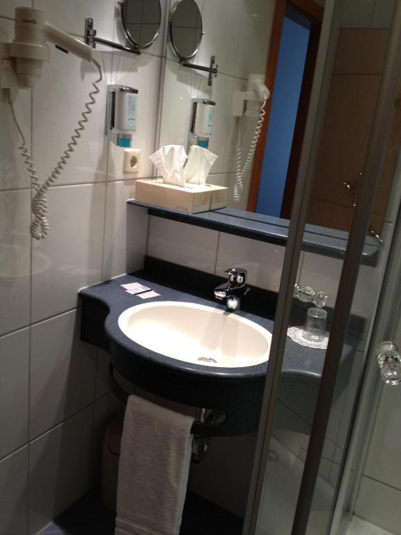 אוגסבורג Privat Hotel Riegele חדר תמונה